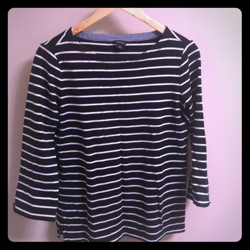 Women’s quarter-length Nautica Shirt
